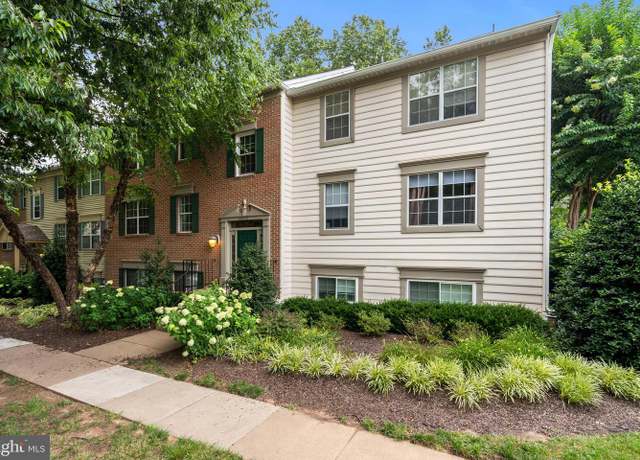 Property at 12023 Golf Ridge Ct #201, Fairfax, VA 22033, 2 beds, 2 baths