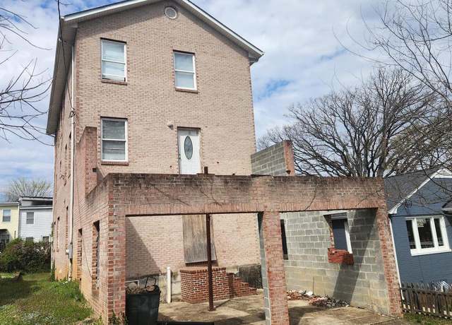 Property at 256 57th St NE, Washington, DC 20019, 7 beds, 6.5 baths