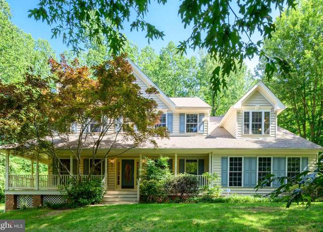 Property at 3689 N Carolina Ave, Edgewater, MD 21037, 5 beds, 3.5 baths