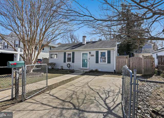 Property at 511 Crabb Ave, Rockville, MD 20850, 3 beds, 2 baths