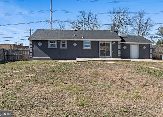Property at 376 Lower Landing Rd, Blackwood, NJ 08012, 3 beds, 2 baths