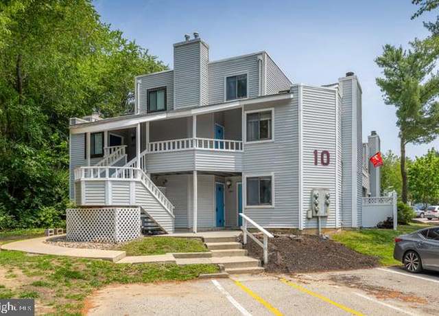 Property at 1004 Berwyck Ct, Sicklerville, NJ 08081, 2 beds, 2 baths