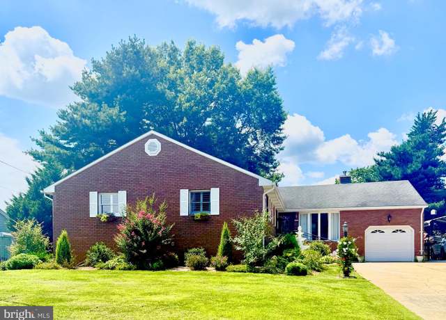 Property at 12 Hunter Dr, Newfield, NJ 08344, 4 beds, 3.5 baths