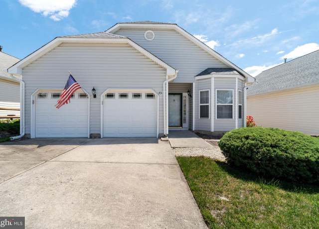 Property at 73 Summerhill Dr, Manahawkin, NJ 08050, 2 beds, 2 baths