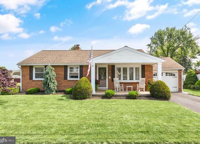 Property at 331 Fry Ave, Robesonia, PA 19551, 3 beds, 1 bath