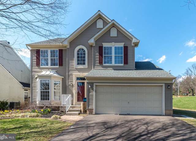 Property at 4419 Sunflower Dr, Doylestown, PA 18902, 4 beds, 2.5 baths
