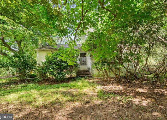 Property at 10 Sauerman Rd, Doylestown, PA 18901, 2 beds, 1 bath