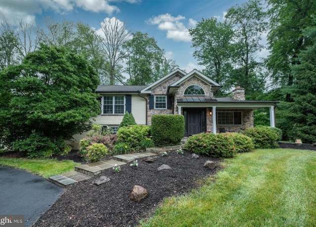 Property at 496 Black Swan Ln, Berwyn, PA 19312, 4 beds, 2.5 baths