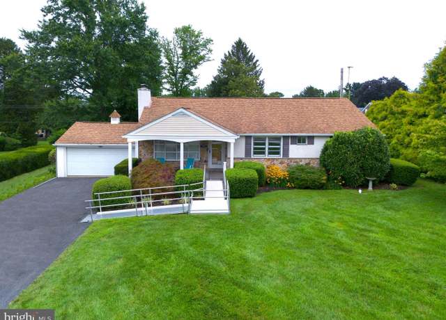 Property at 1521 Overhill Rd, West Chester, PA 19382, 3 beds, 2.5 baths