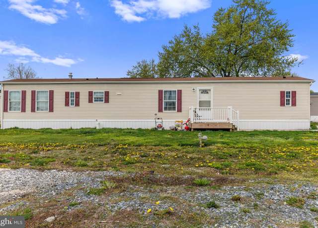 Property at 59 Charles St, Elizabethtown, PA 17022, 3 beds, 2 baths