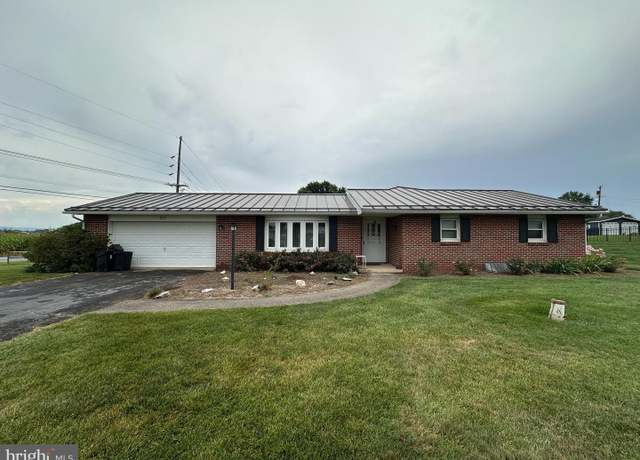 Property at 711 Lee Dr, Greencastle, PA 17225, 3 beds, 1 bath