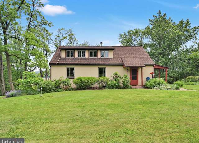 Property at 2395 Hilltop Rd, Manheim, PA 17545, 5 beds, 2 baths