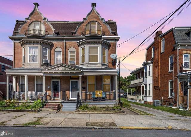 Property at 29 N 9th St, Columbia, PA 17512, 5 beds, 1.5 baths
