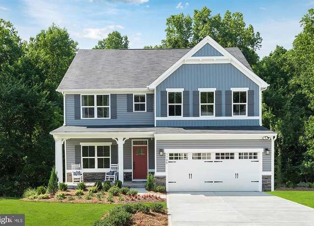Property at 3411 Fox Pointe Ln, York, PA 17404, 4 beds, 3.5 baths