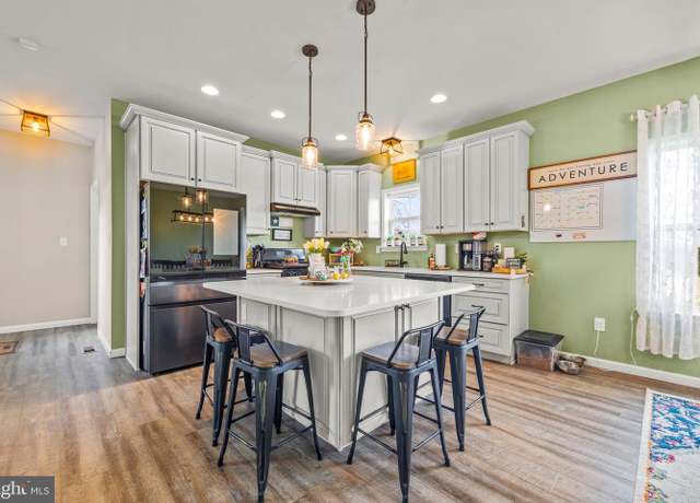 Property at 12719 Wolfe Rd, New Freedom, PA 17349, 3 beds, 2.5 baths