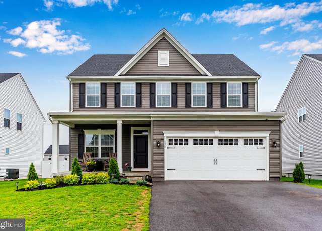Property at 320 Kelso Dr, Camp Hill, PA 17011, 4 beds, 3.5 baths