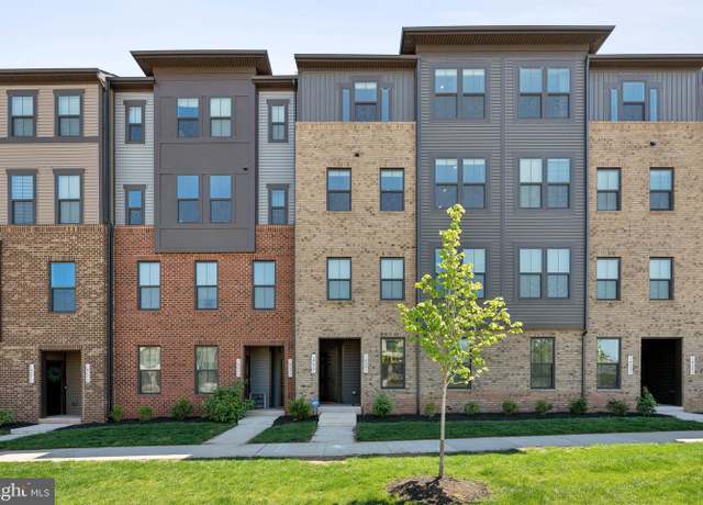 Property at 14079 Sunrise Valley Dr Unit 15P, Herndon, VA 20171, 3 beds, 2.5 baths
