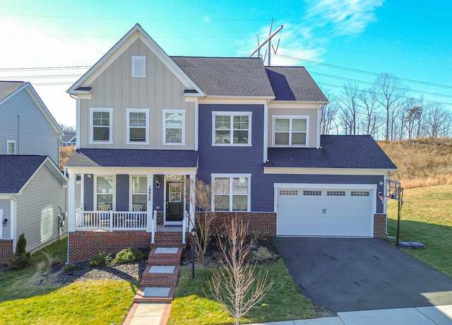 Property at 18030 Stump St, Dumfries, VA 22026, 6 beds, 4.5 baths