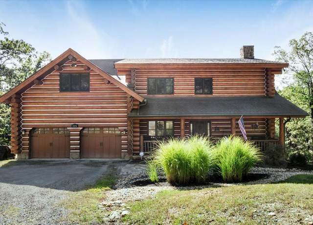 Property at 226 Twin Oaks Dr, Bentonville, VA 22610, 3 beds, 4.5 baths