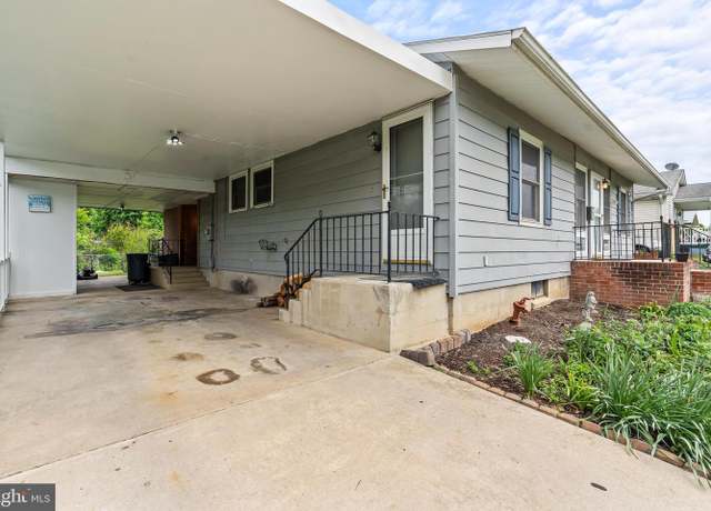 Property at 502 Lincoln Dr, Martinsburg, WV 25401, 2 beds, 1 bath