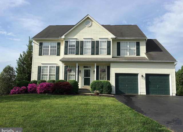 Property at 6751 Danbrook Ct, Frederick, MD 21702, 5 beds, 3.5 baths