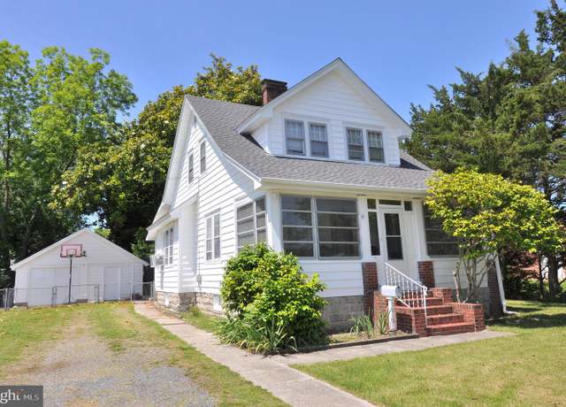 Property at 1012 Market St, Pocomoke City, MD 21851, 3 beds, 2 baths