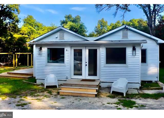 Property at 572 Zoe Rd, Sicklerville, NJ 08081, 4 beds, 1 bath