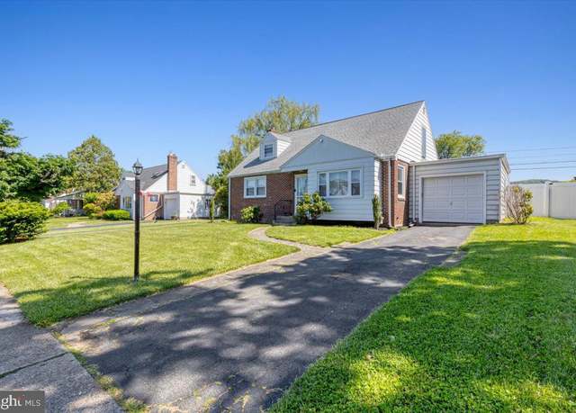Property at 3813 Grant St, Reading, PA 19606, 4 beds, 2.5 baths