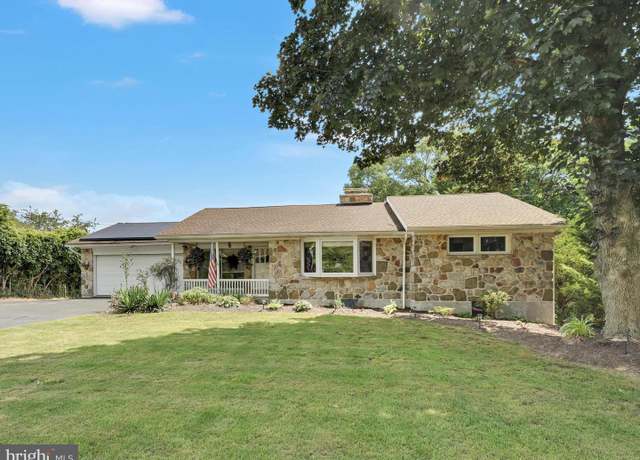 Property at 162 Deck Rd, Womelsdorf, PA 19567, 4 beds, 3 baths