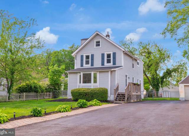 Property at 1749 Highland Ave, Langhorne, PA 19047, 3 beds, 2.5 baths