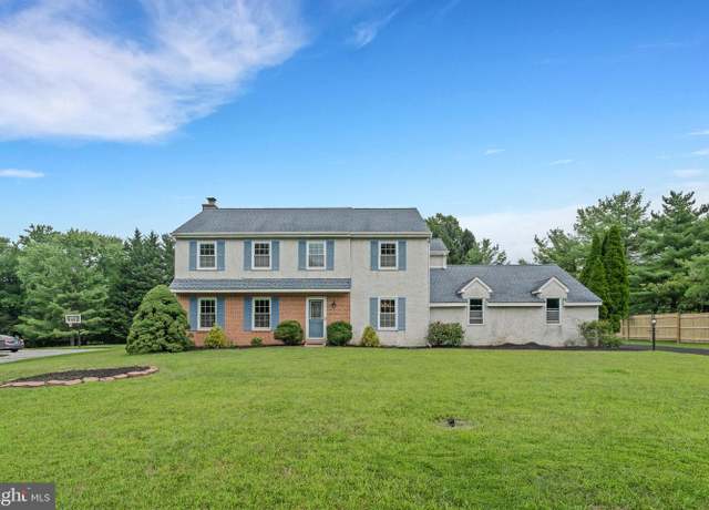 Property at 101 Viewpoint Dr, Downingtown, PA 19335, 4 beds, 2.5 baths