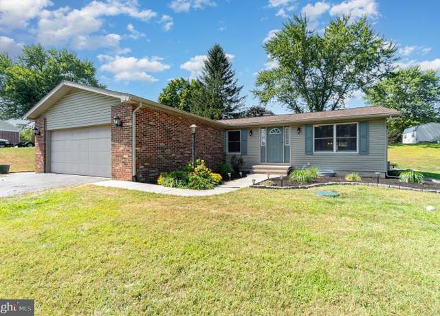 Property at 120 Denison Dr, Dauphin, PA 17018, 3 beds, 1.5 baths