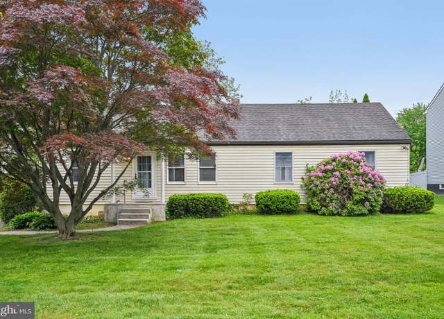 Property at 425 Arbutus Ave, Horsham, PA 19044, 4 beds, 2 baths