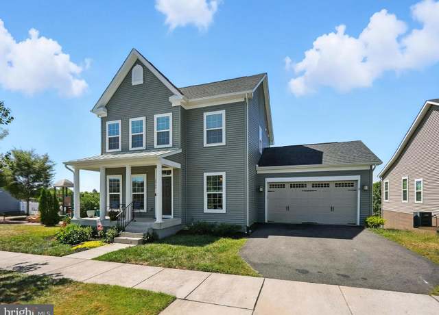 Property at 2960 Revere St, Bealeton, VA 22712, 4 beds, 2.5 baths