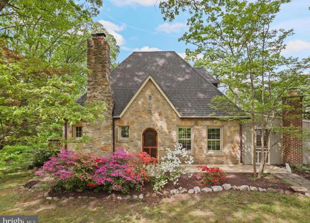 Property at 6022 Valley View Dr, Alexandria, VA 22310, 3 beds, 2 baths