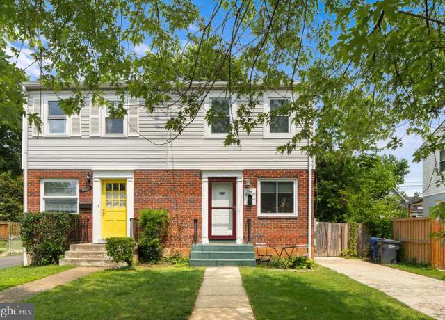 Property at 6807 Radcliffe Dr, Alexandria, VA 22307, 3 beds, 2 baths