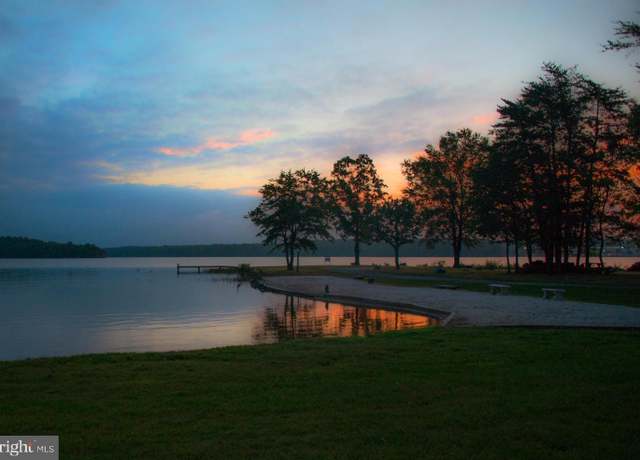 Property at 286 Lake Front Dr, Mineral, VA 23117, 3 beds, 3.5 baths