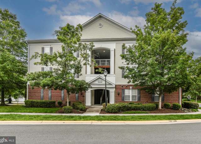 Property at 42435 Hollyhock Ter #302, Ashburn, VA 20148, 2 beds, 2 baths