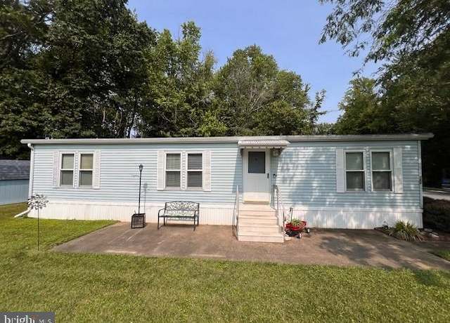 Property at 160 Northwoods Dr #160, Smyrna, DE 19977, 3 beds, 2 baths