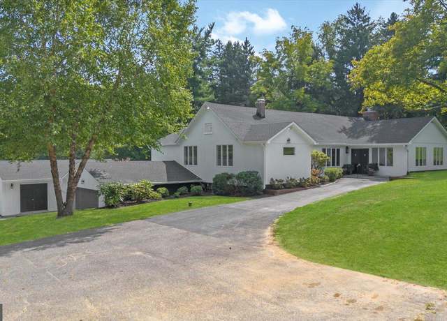 Property at 11 Greenlea Dr, Pikesville, MD 21208, 4 beds, 2.5 baths