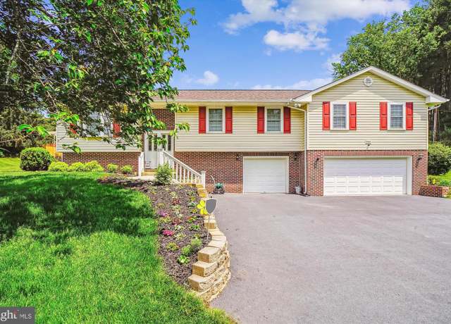 Property at 6846 Autumn View Dr, Sykesville, MD 21784, 4 beds, 2 baths