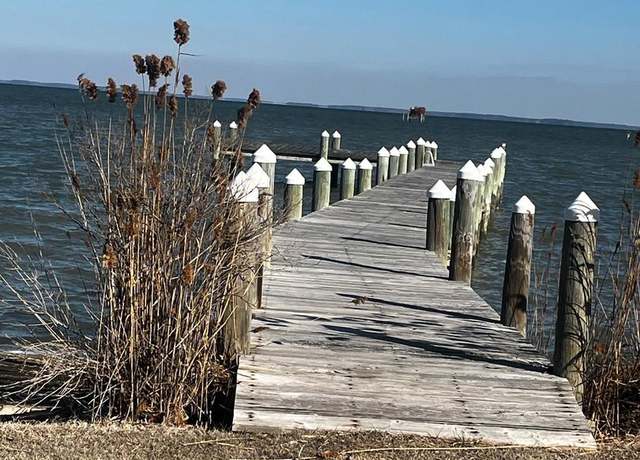 Property at 712 Twin Point Cove Rd, Cambridge, MD 21613, 2 beds, 1 bath