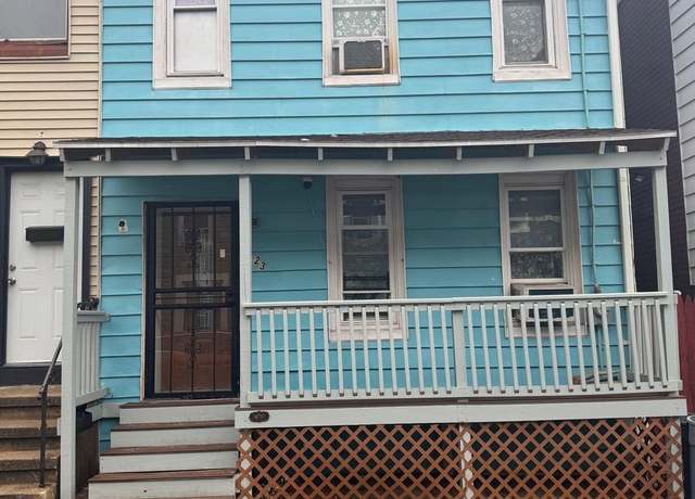 Property at 123 Wunder St, Reading, PA 19602, 3 beds, 2 baths