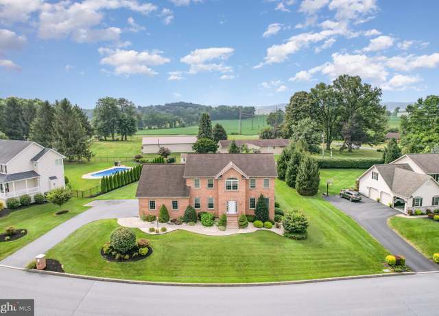 Property at 408 Clays Xing, Lebanon, PA 17042, 4 beds, 2.5 baths