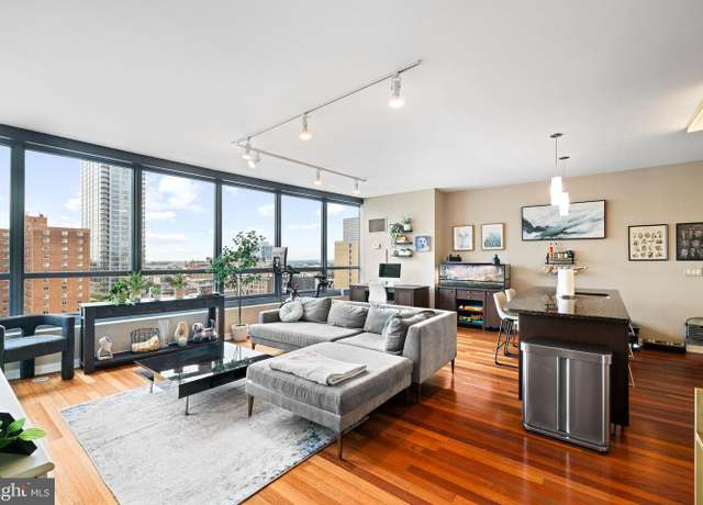 Property at 2101 Market St #1104, Philadelphia, PA 19103, 1 bed, 1 bath