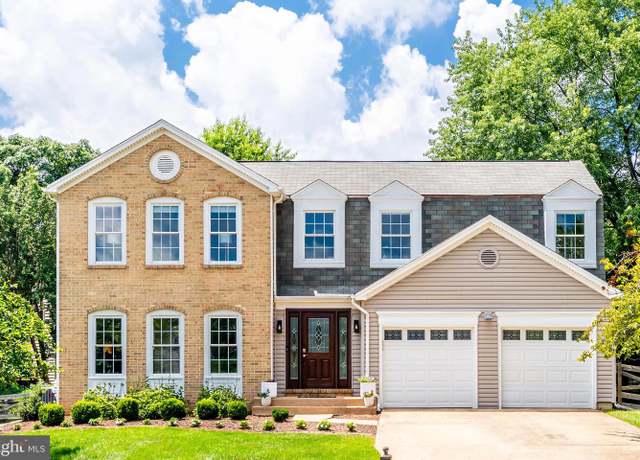 Property at 3436 Hidden Meadow Dr, Fairfax, VA 22033, 4 beds, 3.5 baths