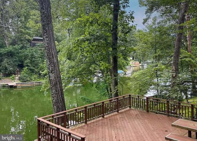 Property at 3804 Lakeview Ter, Falls Church, VA 22041, 5 beds, 3 baths