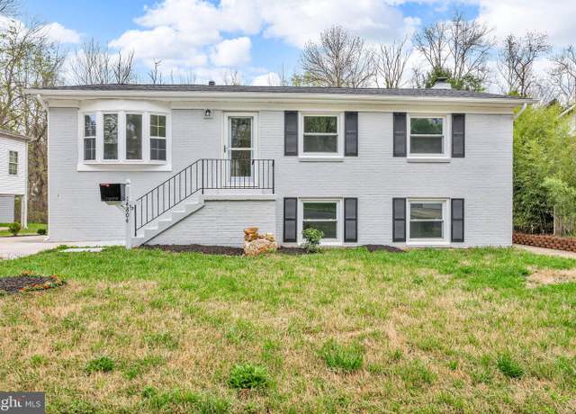 Property at 14804 Empire St, Woodbridge, VA 22193, 5 beds, 2.5 baths