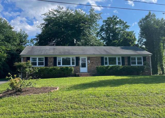 Property at 207 Ridgemore St, Fredericksburg, VA 22405, 3 beds, 2 baths