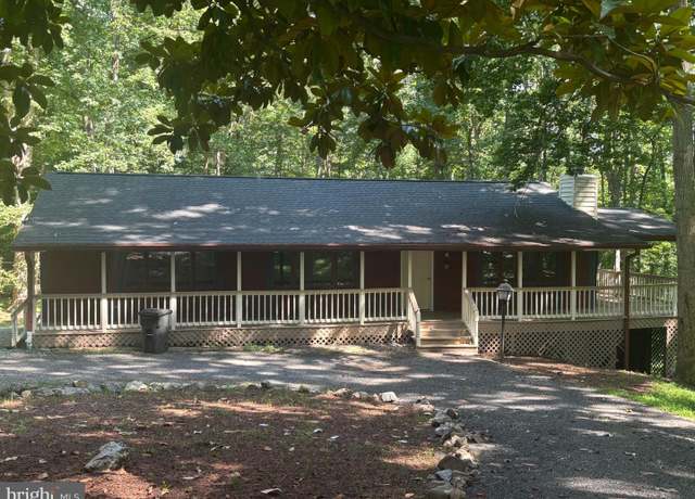 Property at 7 Ridgeview Cir, Fredericksburg, VA 22406, 3 beds, 3 baths